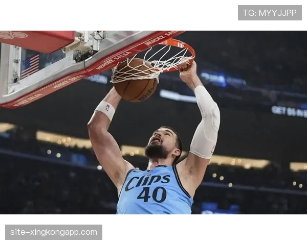 步行者内线补强得祖巴茨 传统中锋提升禁区防守硬度